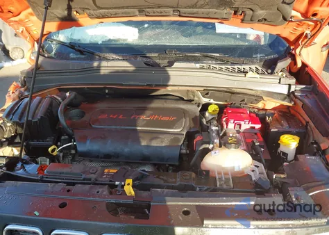 2019 Jeep Renegade Sport 4X4 z USA, uszkodzony, nr VIN ZACNJBAB7KPJ75760